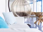 Lobby hotelu jest jasne i przyjazne