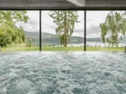 Podobnie jak z odprężającego jacuzzi
