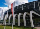 Hotel, choć duży, jest świetnie wkomponowany i nie przytłacza górskiego kurortu